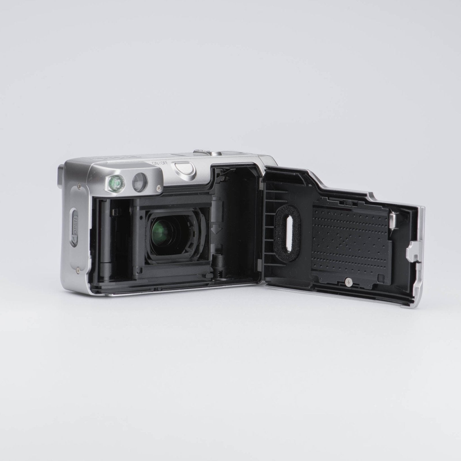 Canon Autoboy N150 35mm Film Camera - Camera Kangaroo